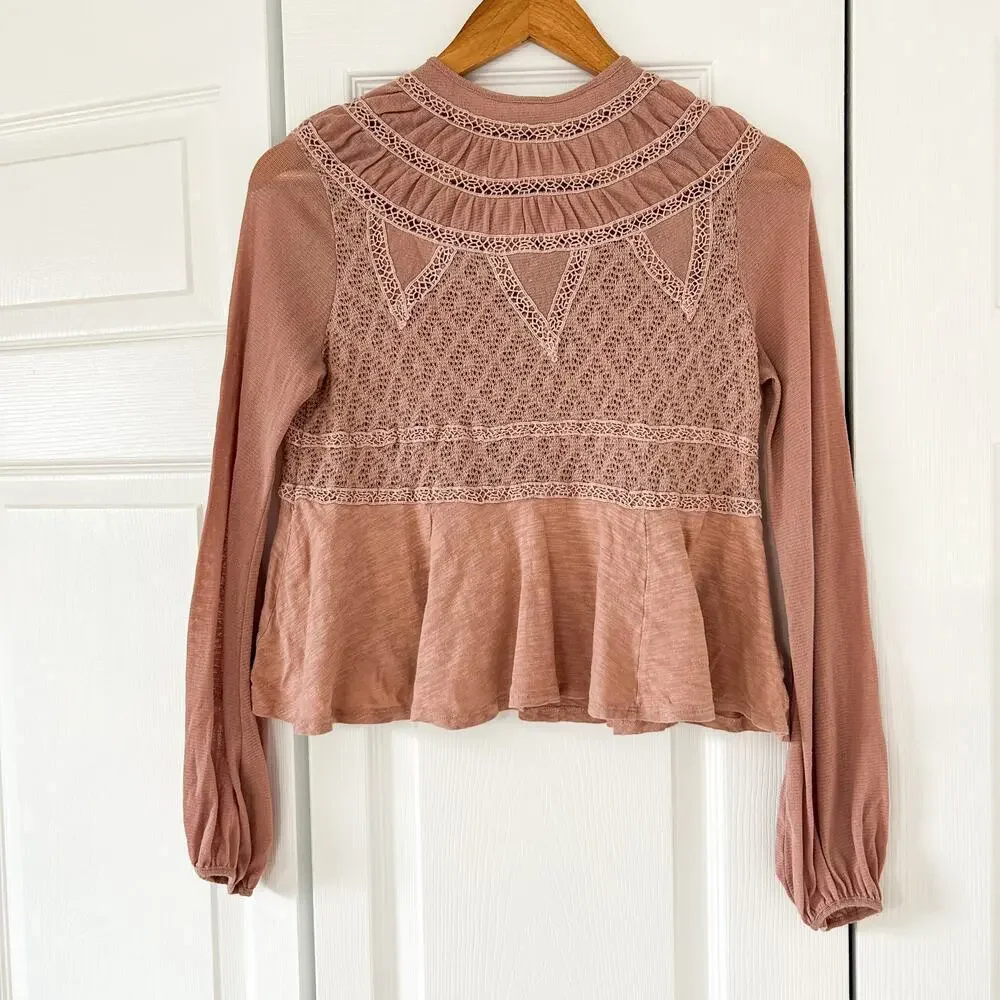 Free People Floral Lace High Neck Peplum Blouse Pink Mauve XS EUC Boho Chic